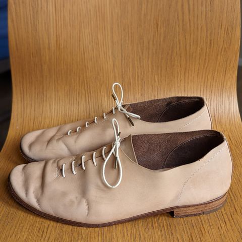 Hender Scheme Unlisted Model in Natural Veg-Tanned Cowhide
