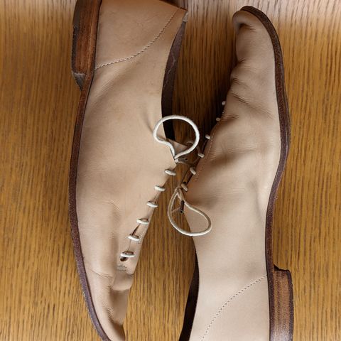 Hender Scheme Unlisted Model in Natural Veg-Tanned Cowhide