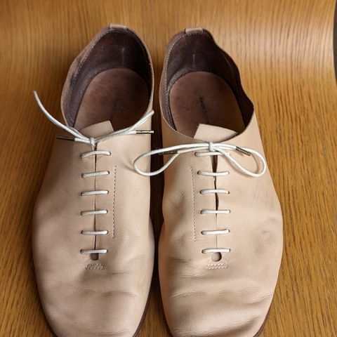 Hender Scheme Unlisted Model in Natural Veg-Tanned Cowhide