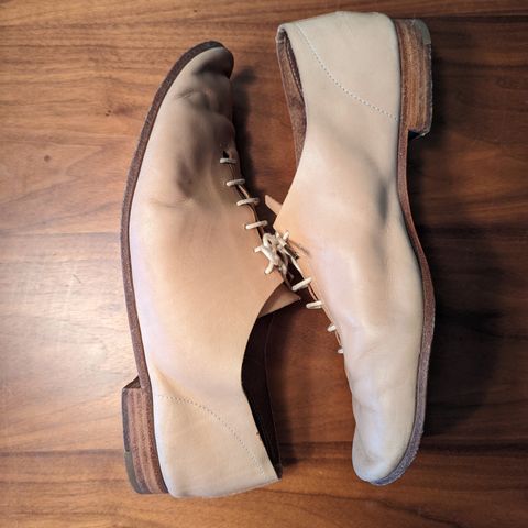 Hender Scheme Unlisted Model in Natural Veg-Tanned Cowhide