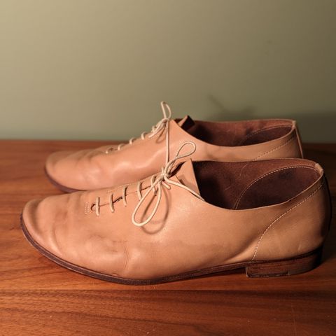 Hender Scheme Unlisted Model in Natural Veg-Tanned Cowhide