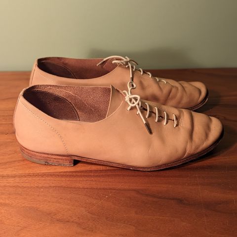 Hender Scheme Unlisted Model in Natural Veg-Tanned Cowhide