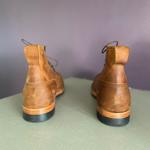 Renav Unlisted Model in Unlisted Leather