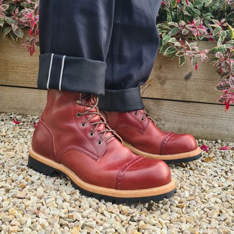 Imperium Hawke in Wickett & Craig Burgundy Traditional Harness
