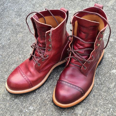 Imperium Hawke in Wickett & Craig Burgundy Traditional Harness
