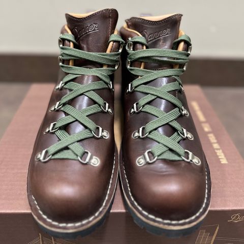 Search result thumbnail of Danner Mountain Trail in Horween Brown Chromexcel