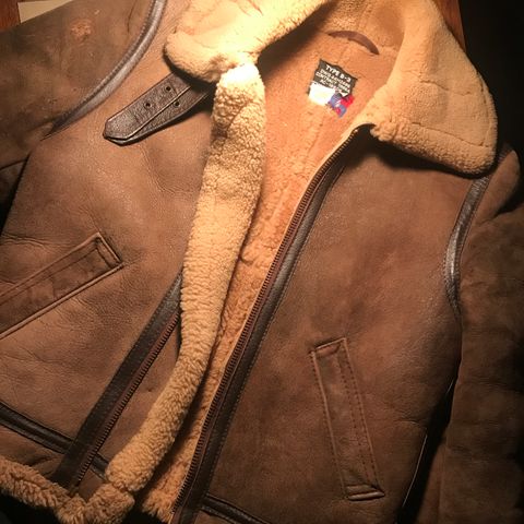 View photo of Schott B-3 Bomber 257s in Sheepskin