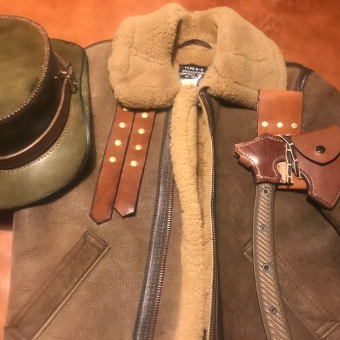 Search result thumbnail of Schott B-3 Bomber 257s in Sheepskin