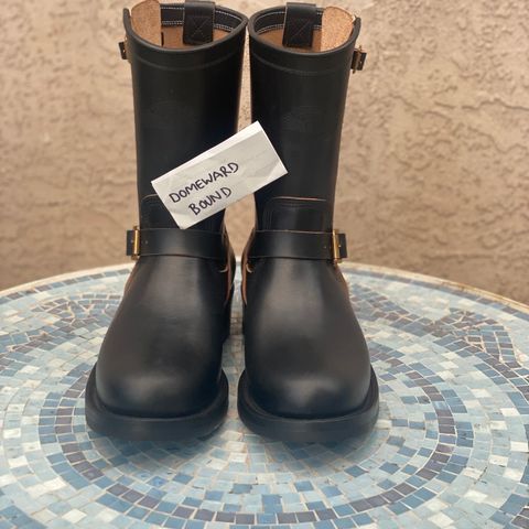 Zerrows Type One in Horween Black Latigo