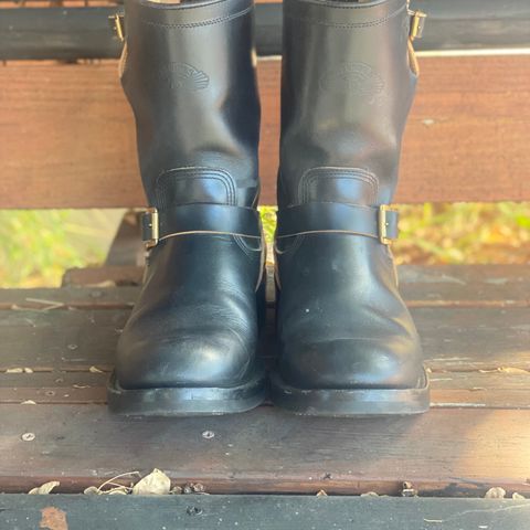 Zerrows Type One in Horween Black Latigo