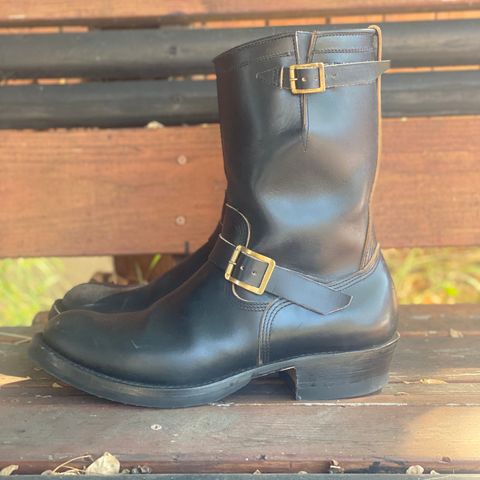 Zerrows Type One in Horween Black Latigo