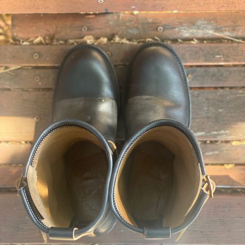 Zerrows Type One in Horween Black Latigo