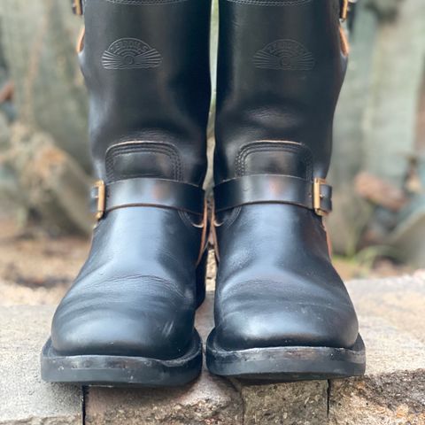 Zerrows Type One in Horween Black Latigo