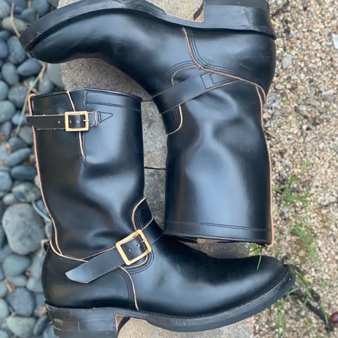 Zerrows Type One in Horween Black Latigo