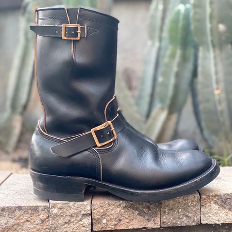 Zerrows Type One in Horween Black Latigo