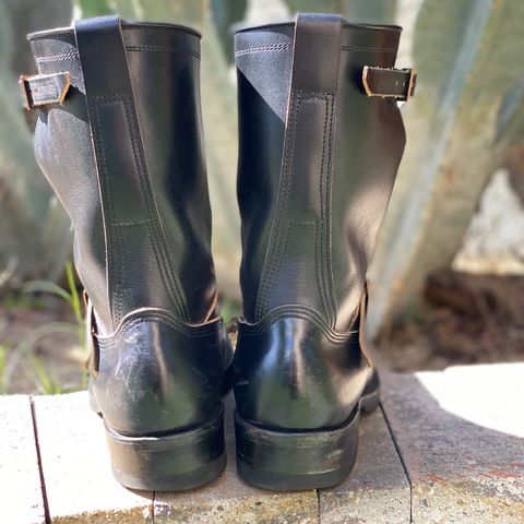 Zerrows Type One in Horween Black Latigo
