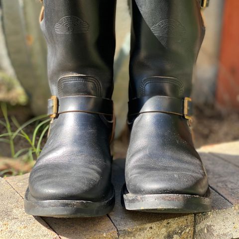 Zerrows Type One in Horween Black Latigo