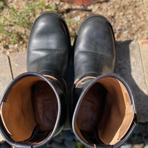 Zerrows Type One in Horween Black Latigo