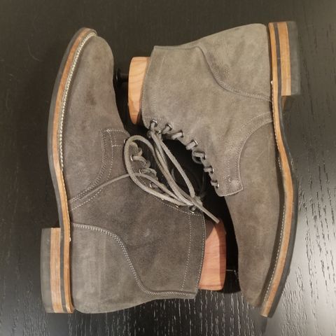 Viberg Service Boot in C.F. Stead Anthracite Waxed Roughout