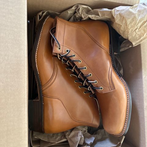 Sherman Boot Works Glanton in Maryam Natural TPR Horsebutt