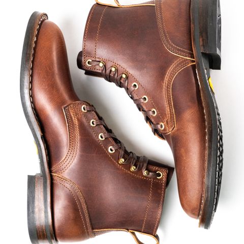 Nicks Falcon in Italian Brown Cypress