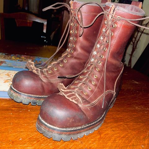 View photo of Canada West Boots Red Dog Lace To Toe CSA Logger - 34363 in Seidel Red Dog Oil Tan