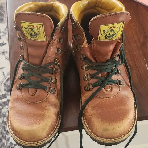 Jim Green Razorback in Tan Full Grain