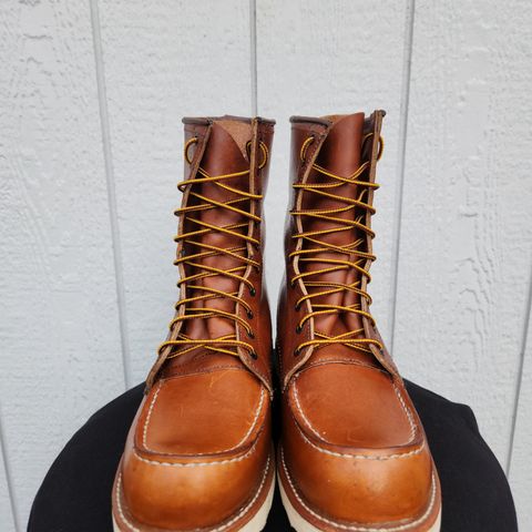 Red Wing 8-Inch Classic Moc in S.B. Foot Oro-Iginal