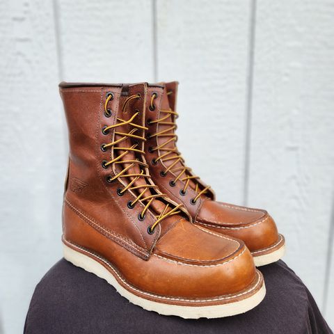 Red Wing 8-Inch Classic Moc in S.B. Foot Oro-Iginal
