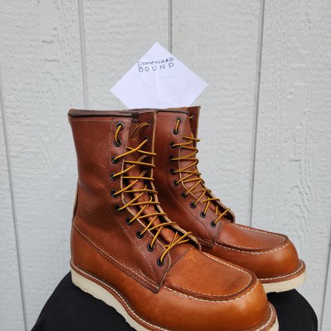 Red Wing 8-Inch Classic Moc in S.B. Foot Oro-Iginal