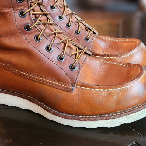 Red Wing 8-Inch Classic Moc in S.B. Foot Oro-Iginal