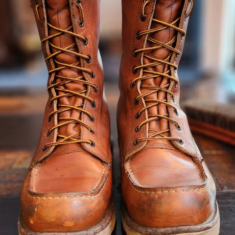 Red Wing 8-Inch Classic Moc in S.B. Foot Oro-Iginal