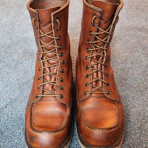 Red Wing 8-Inch Classic Moc in S.B. Foot Oro-Iginal