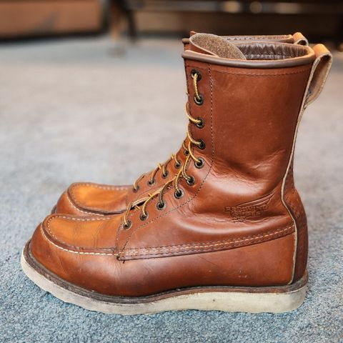 Red Wing 8-Inch Classic Moc in S.B. Foot Oro-Iginal
