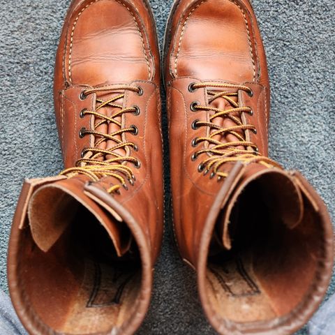 Red Wing 8-Inch Classic Moc in S.B. Foot Oro-Iginal