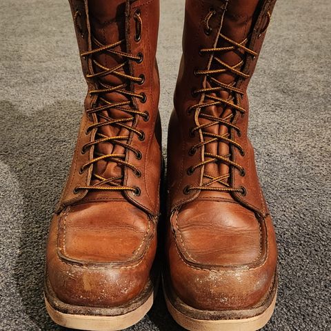 View photo of Red Wing 8-Inch Classic Moc in S.B. Foot Oro-Iginal