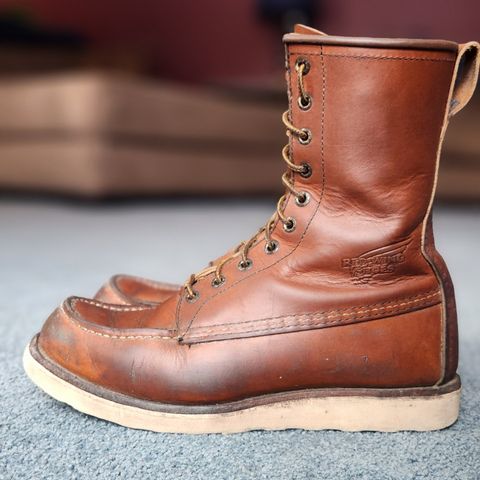 View photo of Red Wing 8-Inch Classic Moc in S.B. Foot Oro-Iginal