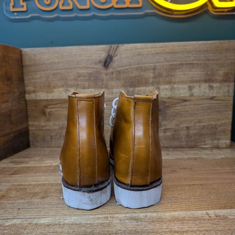 Hook & Punch Chukka V2 in Horween Sunflower cavalier