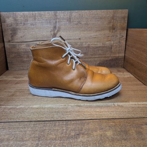 Hook & Punch Chukka V2 in Horween Sunflower cavalier