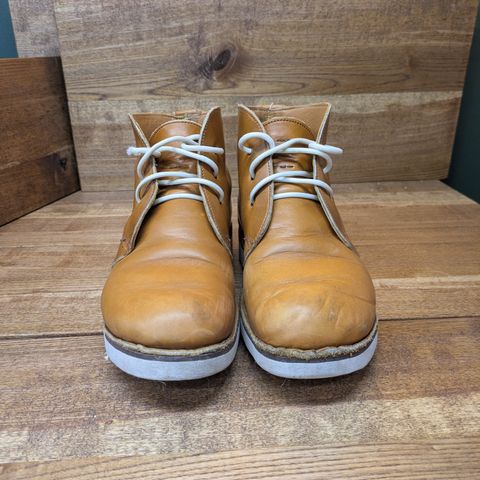 Hook & Punch Chukka V2 in Horween Sunflower cavalier