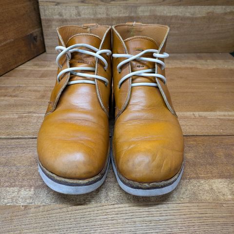 Hook & Punch Chukka V2 in Horween Sunflower cavalier
