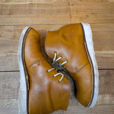 Hook & Punch Chukka V2 in Horween Sunflower cavalier