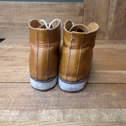 Hook & Punch Chukka V2 in Horween Sunflower cavalier