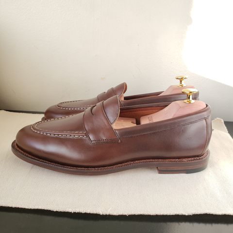Grant Stone Traveler Penny in Horween Crimson Chromexcel