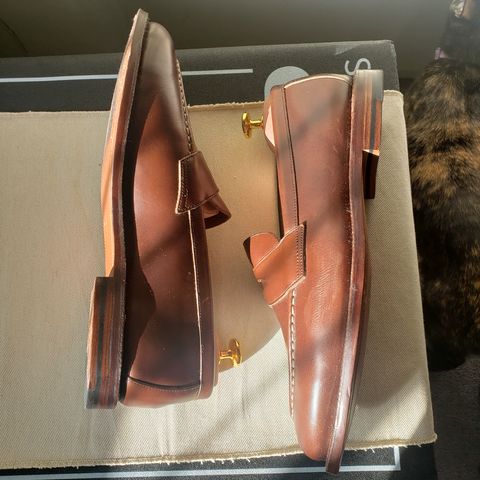 Grant Stone Traveler Penny in Horween Crimson Chromexcel