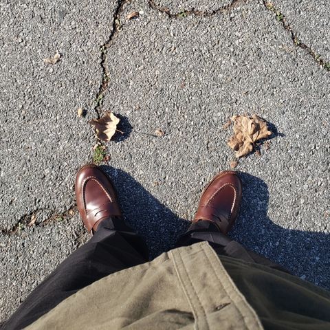 Grant Stone Traveler Penny in Horween Crimson Chromexcel