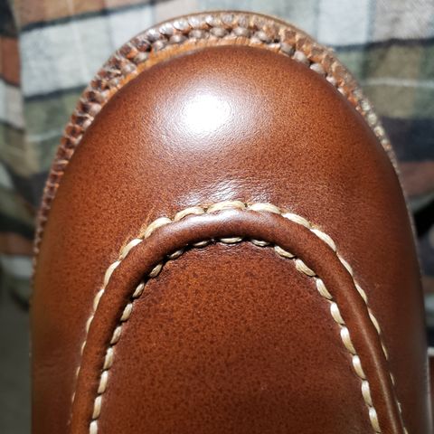 Grant Stone Traveler Penny in Horween Crimson Chromexcel