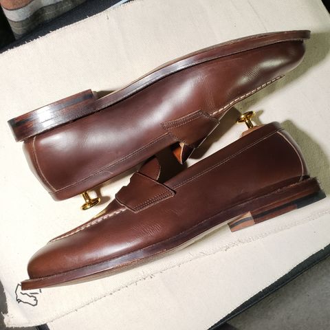 Grant Stone Traveler Penny in Horween Crimson Chromexcel