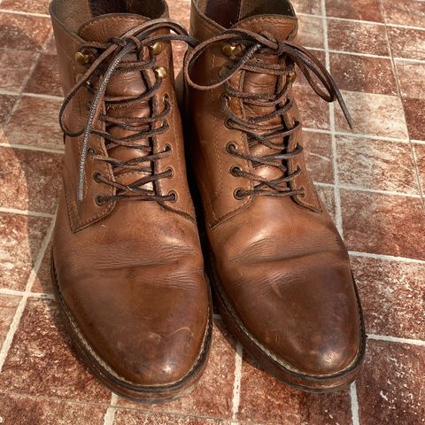 View photo of Blkbrd Shoemaker Rudiger Service Boot in Horween Natural Chromexcel