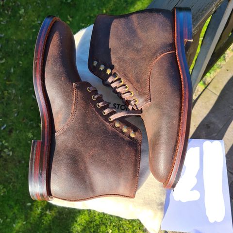 Grant Stone Edward Boot in C.F. Stead Tobacco Waxy Commander Suede